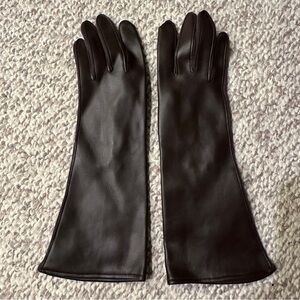 Brown leather-like gloves
